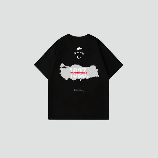 TÜRKIYE 1923 - Oversize Shirt Backprint