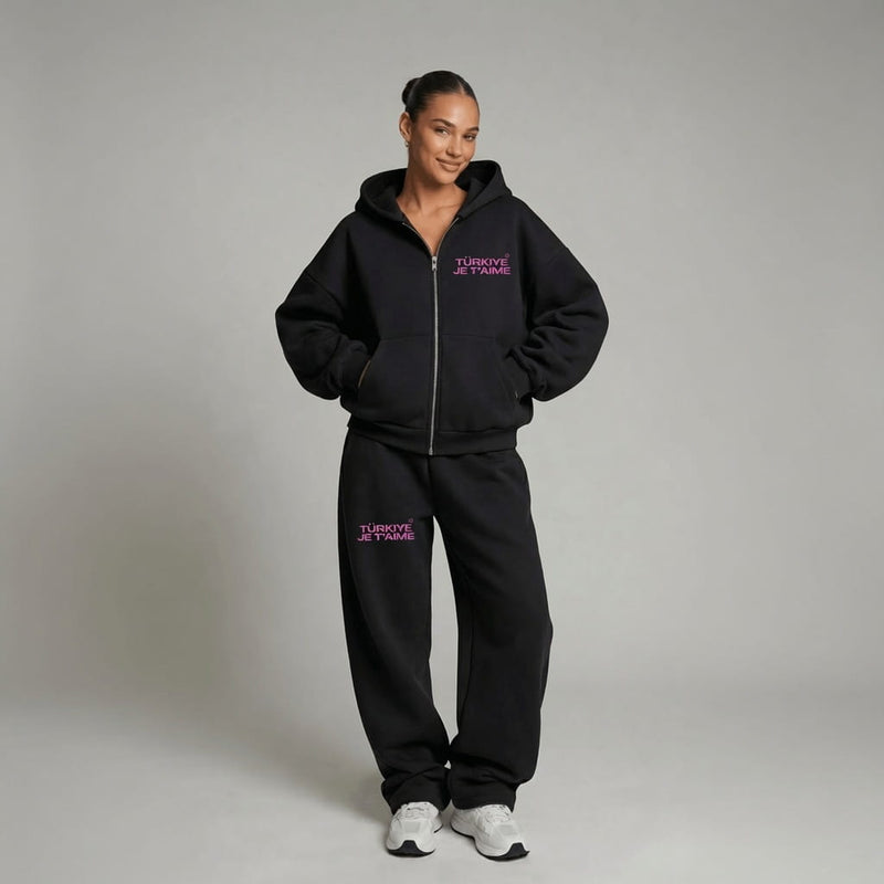 <p><strong>Jogger</strong></p>