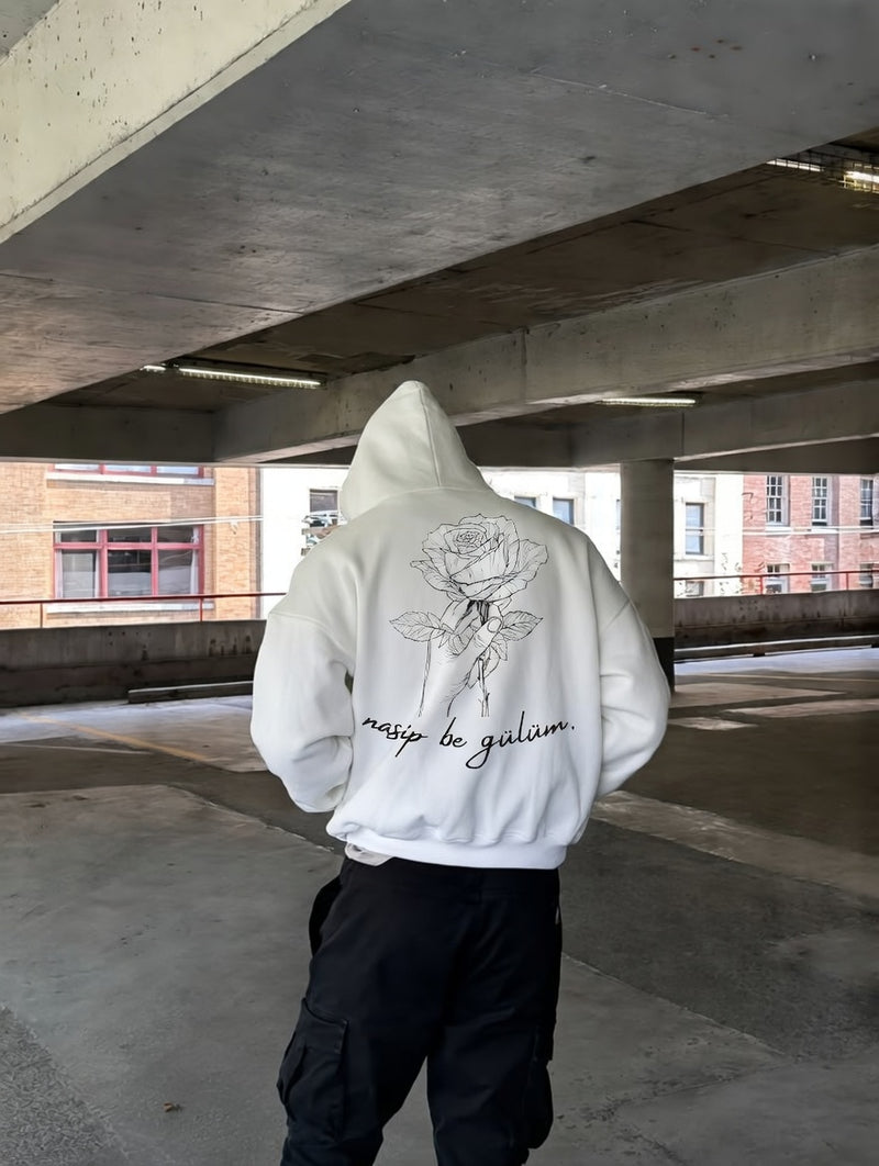 <p><strong>Oversized Hoodies</strong></p>